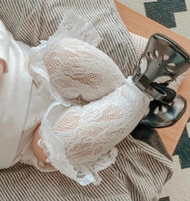 Load image into Gallery viewer, LOLA LACE SOCKS
